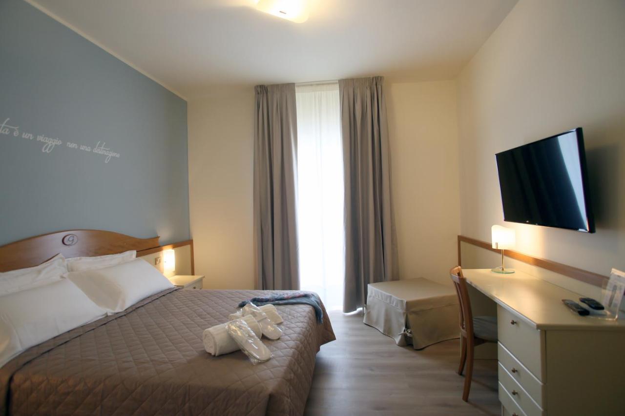 Hotel Le Ginestre Family & Wellness Vieste Bagian luar foto